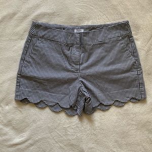 Crown&Ivy Scallop Gingham Shorts With Pockets